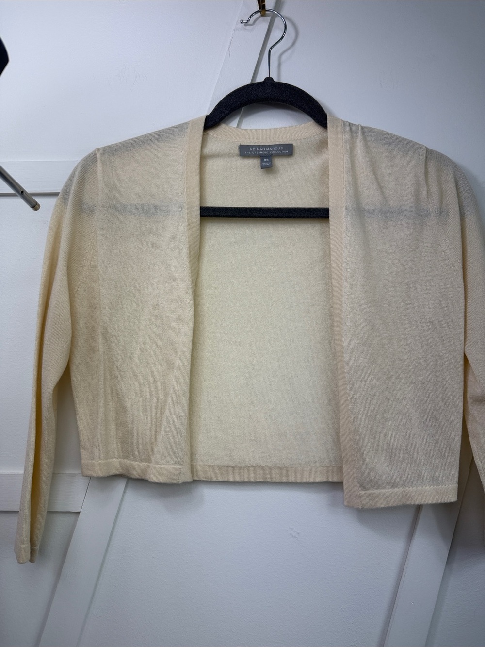 Neiman Marcus Cream Open-Front Cropped Cardigan